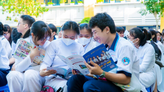 De an tuyen sinh dai hoc chinh quy du kien HSU 2024