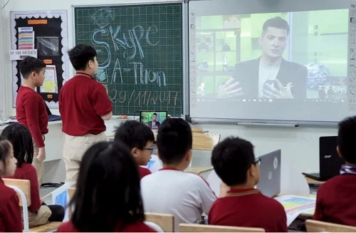 Học sinh Vinschool trong lớp học hiện đại