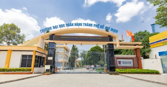 Đại học ngân hàng xét học bạ xét tuyển không?