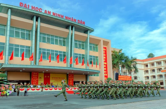 Học viên công an có xét học bạ không hiểu rõ quy trình sơ tuyển và điều kiện học lực