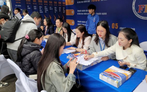 Tổng hợp các tổ hợp xét tuyển đại học 2025 và xu hướng tuyển sinh
