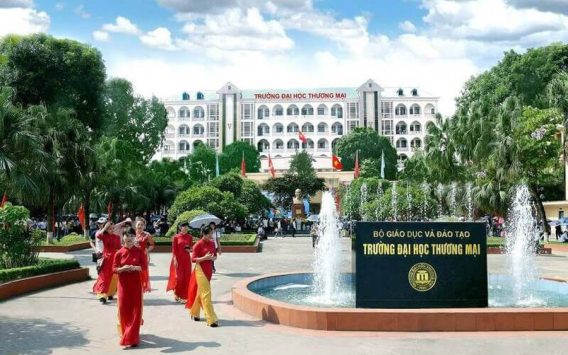 Thương mại xét học bạ mở rộng cơ hội vào đại học cho thí sinh