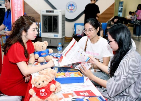 Tổ hợp xét tuyển thông tin cần biết để chọn ngành học phù hợp