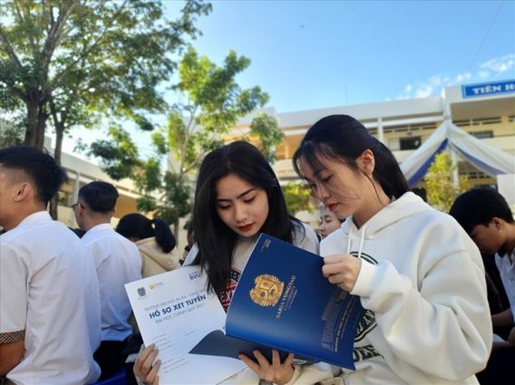 Trường Còn Xét Học Bạ Tại Hà Nội Và Những Điều Cần Biết
